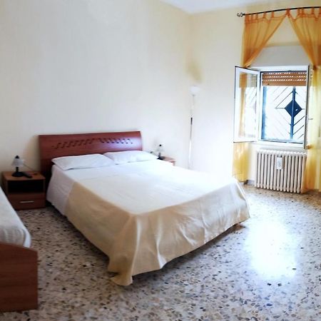 Lucia'S Apartaments Bari Kültér fotó